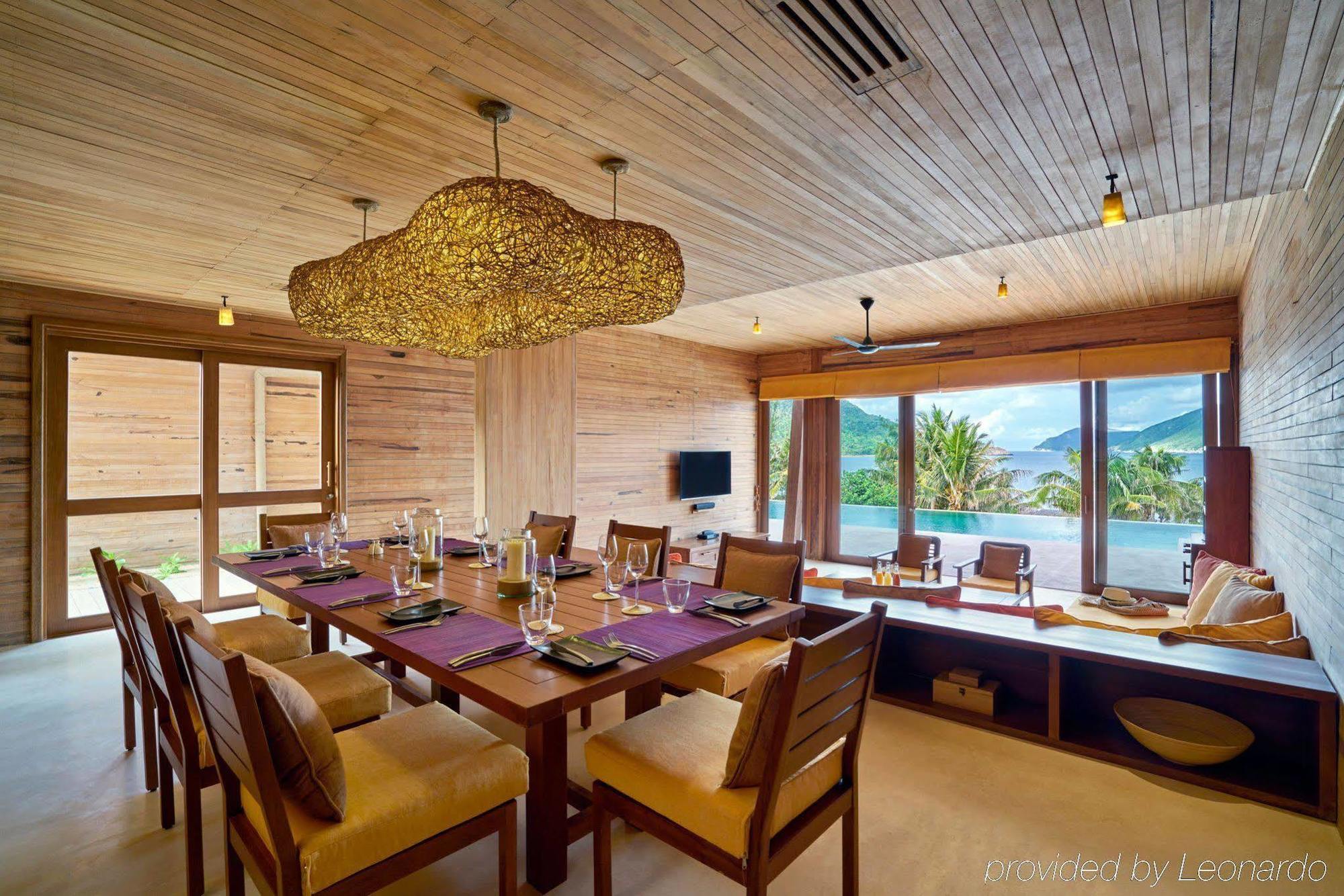 Poolvilla mit 3 Schlafzimmern und Meerblick